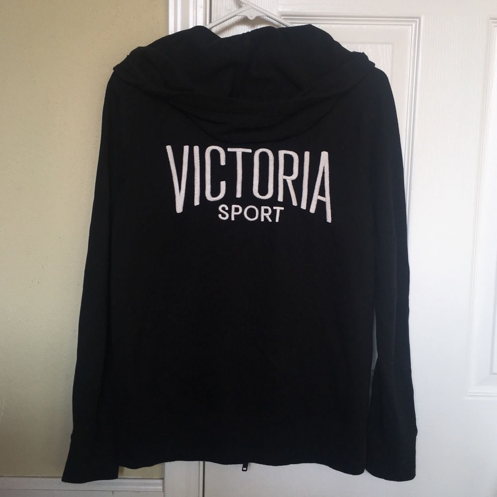 BLACK ATHLETIC JACKET/HOODIE SWEATER